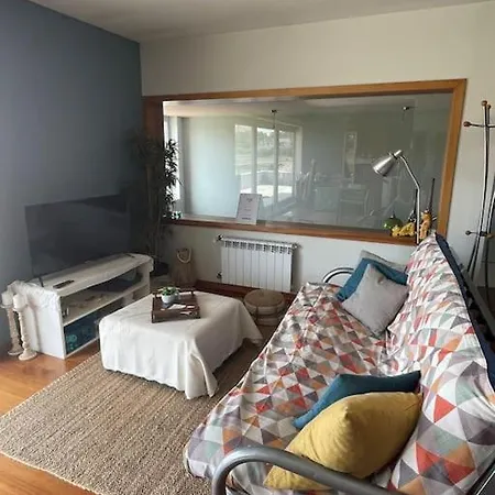 Spacious Ensuite And Lounge - Perfect To Rest Near The