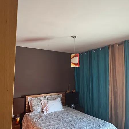 Apartment Spacious Ensuite And Lounge - Perfect To Rest Near The Lavra