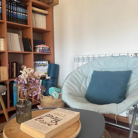 Apartment Spacious Ensuite And Lounge - Perfect To Rest Near The *