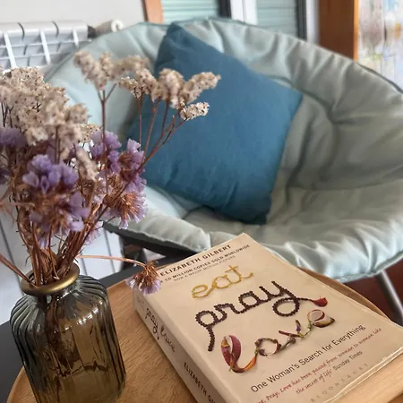 Luxurious And Spacious Ensuite And Lounge With Ping Pong Table - Perfect To Rest Near The * Lavra