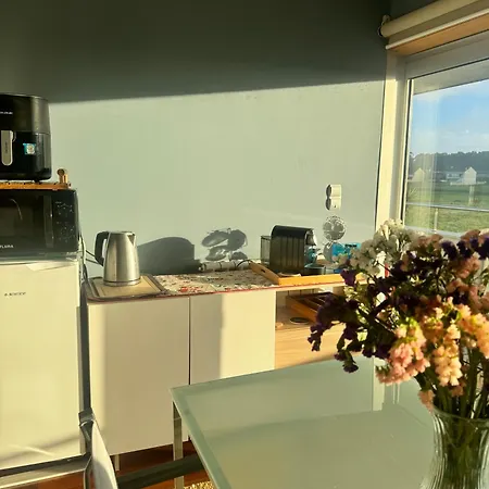 Luxurious And Spacious Ensuite And Lounge With Ping Pong Table - Perfect To Rest Near The * Lavra